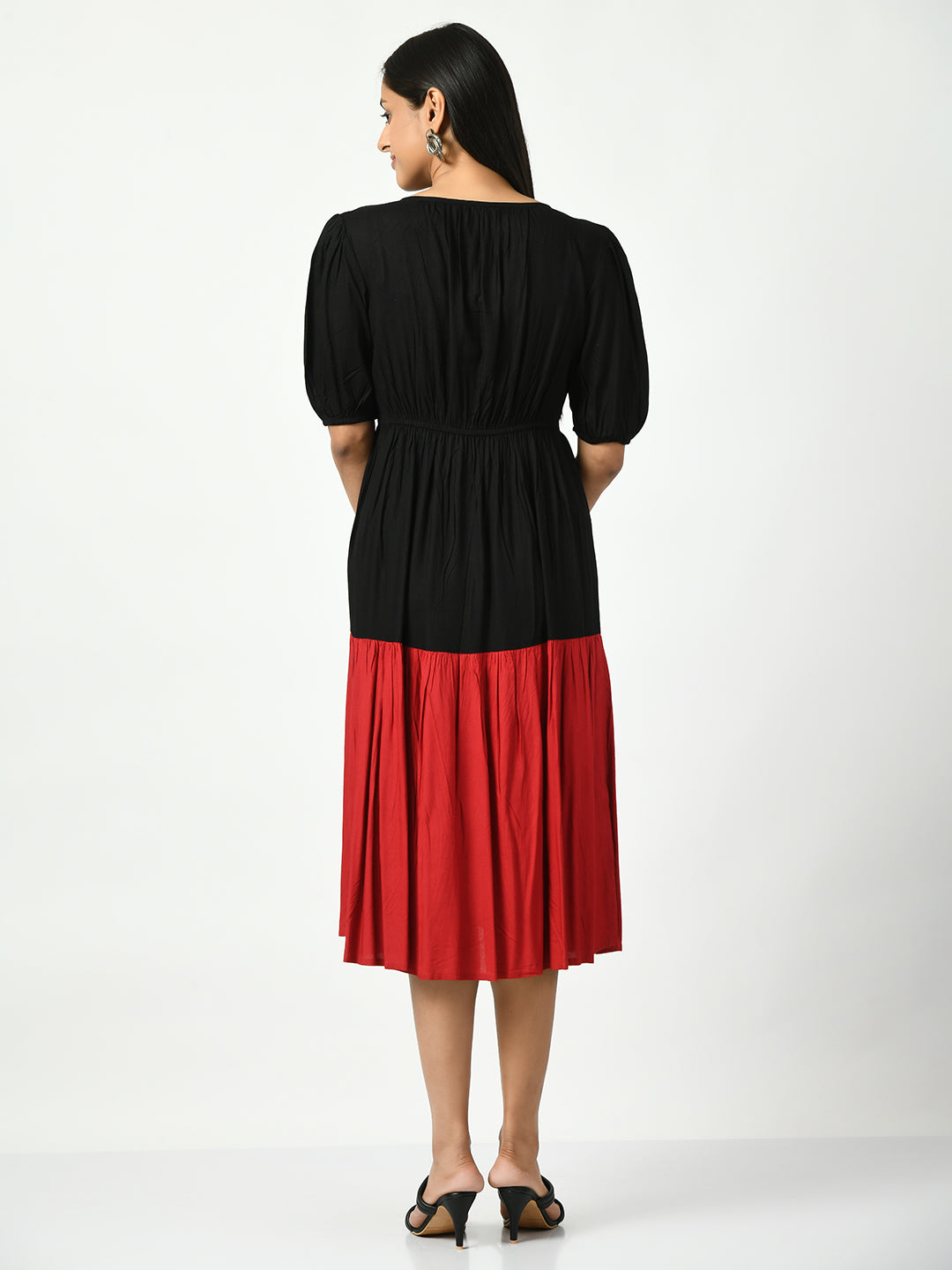 Colourblocked Puff Sleeve Fit & Flare Maternity Midi Dress